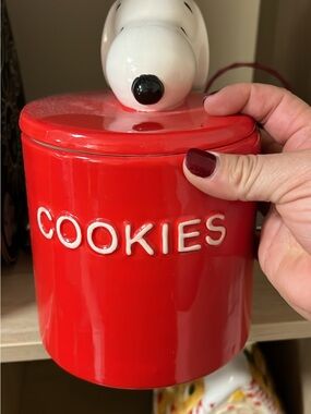 Red Ceramic Cookie Jar with Decorative Lid - Brand Unspecified